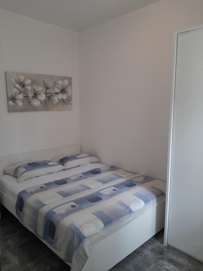 Cvita Apartment Vodice Bagian luar foto